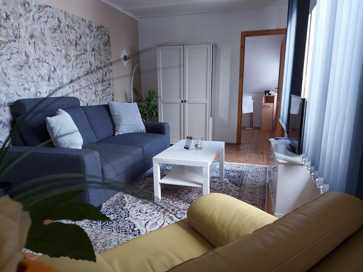 Hotelpension Pfarrhaus Алт Шверин Екстериор снимка
