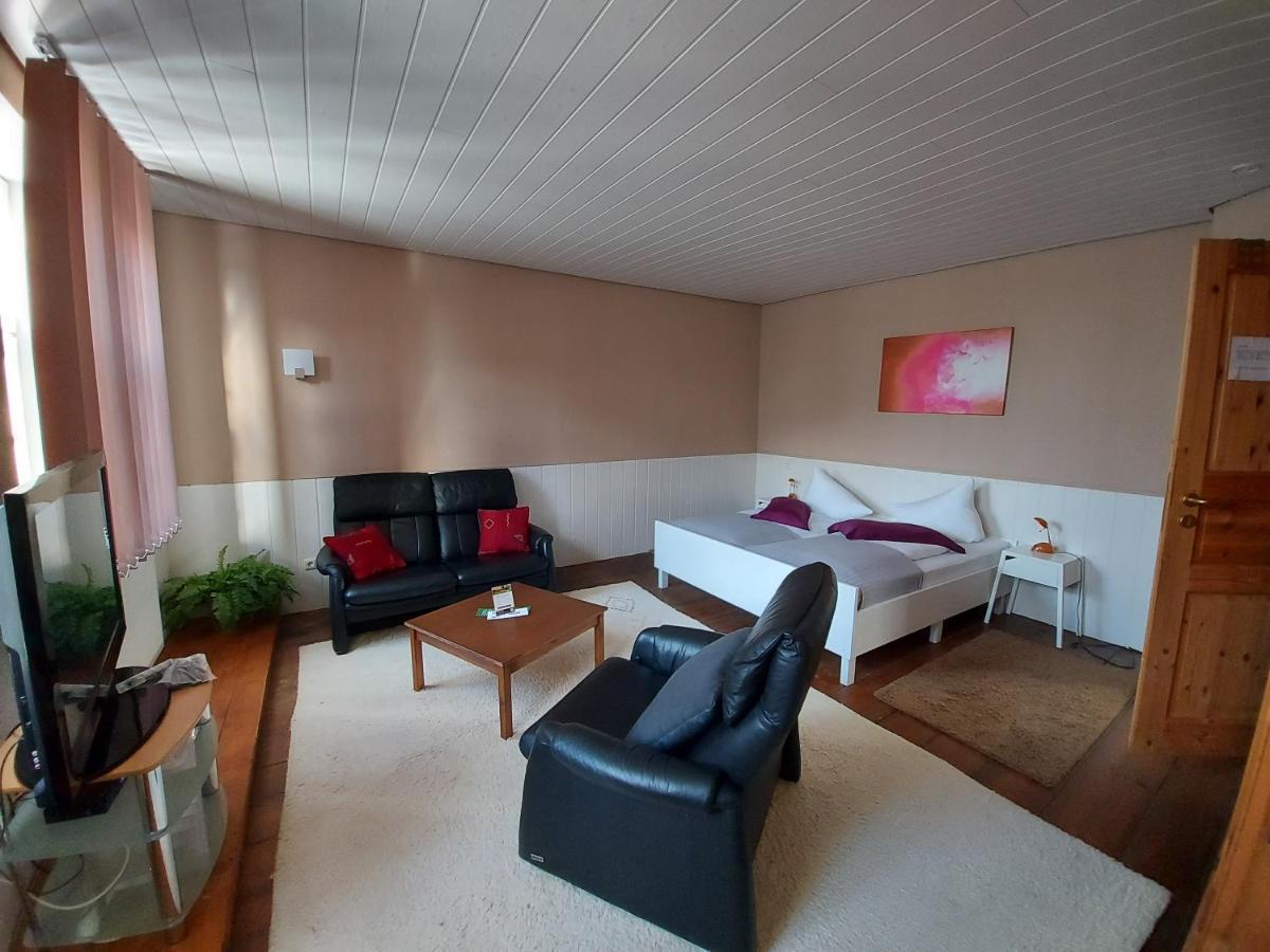 Hotelpension Pfarrhaus Алт Шверин Екстериор снимка